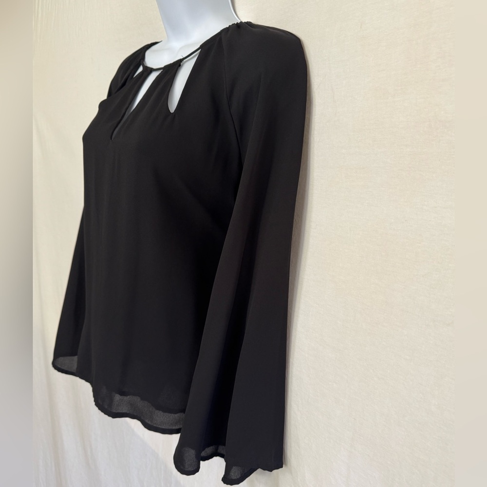 A-39 Goldray Black Long Sleeve Lined‎ Blouse Cutout detail Size M